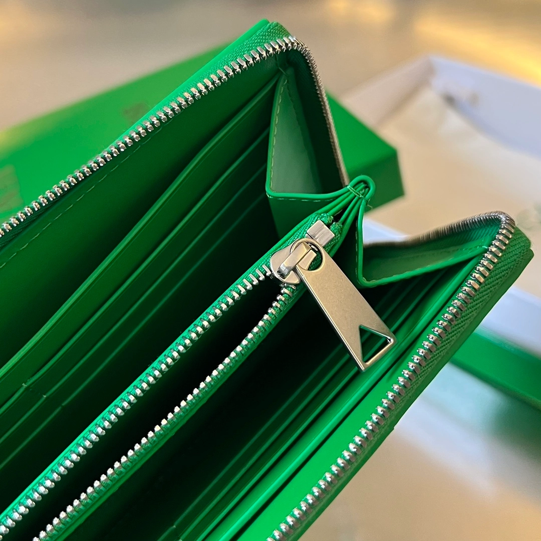 보테가베네타 인트레치아토 지퍼 어라운드 지갑 (2COLOR) 레플리카 미러급 SA급 S급 고퀄리티  [남성여성공용] - best 10