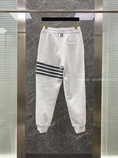 톰브라운 트레이닝팬츠 (3 color) 레플리카 미러급 SA급 S급 고퀄리티 의류 추리닝바지 세트 [남성여성공용] 최상급 하이엔드 - best 24