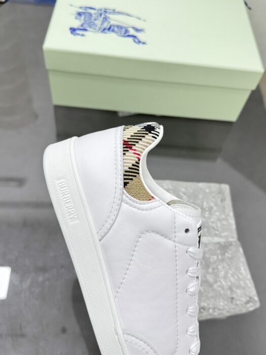 버버리 레더 세트 스니커즈 화이트 샌드 베이지 레플리카 미러급 SA급 S급 고퀄리티 최상급 하이엔드 신발 [남성] - thebest 7