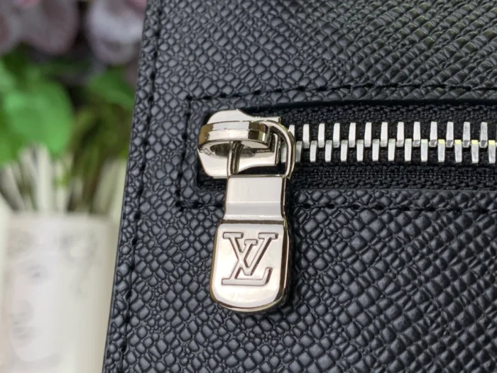 루이비통 24H 클러치백 M30965 레플리카 미러급 SA급 S급 고퀄리티 최상급 하이엔드 가방 [남성여성공용] - best 10