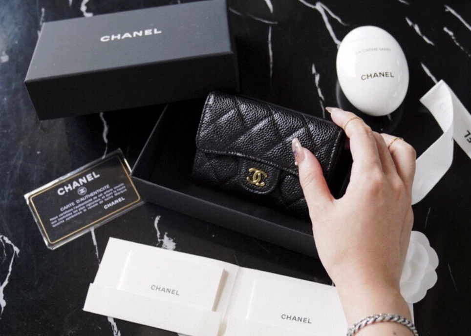 샤넬 클래식 캐비어 플랩 카드지갑 레플리카 미러급 SA급 S급 고퀄리티  [여성] - best 2