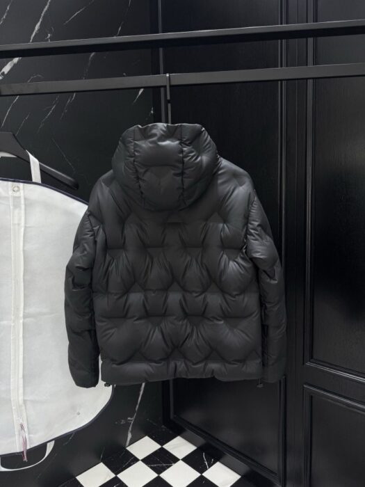 프라다 트라이앵글 엠보 다운 패딩 자켓 레플리카 미러급 SA급 S급 고퀄리티 하이엔드 최상급 의류 [남성] 최상급 하이엔드 - best 7