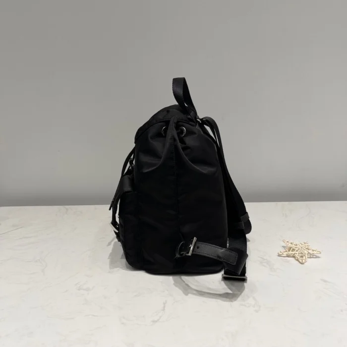 프라다 리나일론 백팩 레플리카 미러급 SA급 S급 고퀄리티 가방  [남성여성공용] 4