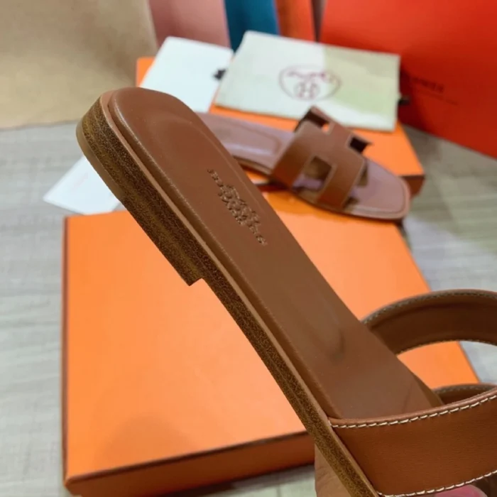 에르메스 슬리퍼 다크 브라운 레플리카 미러급 SA급 S급 고퀄리티 신발  [여성] - best 10