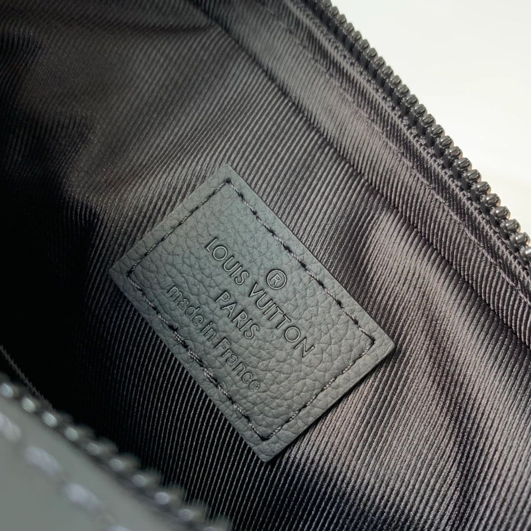 루이비통 트리오 메신저 백 블랙 M46602 레플리카 미러급 SA급 S급 고퀄리티 크로스백 가방 best  [남성여성공용] 10