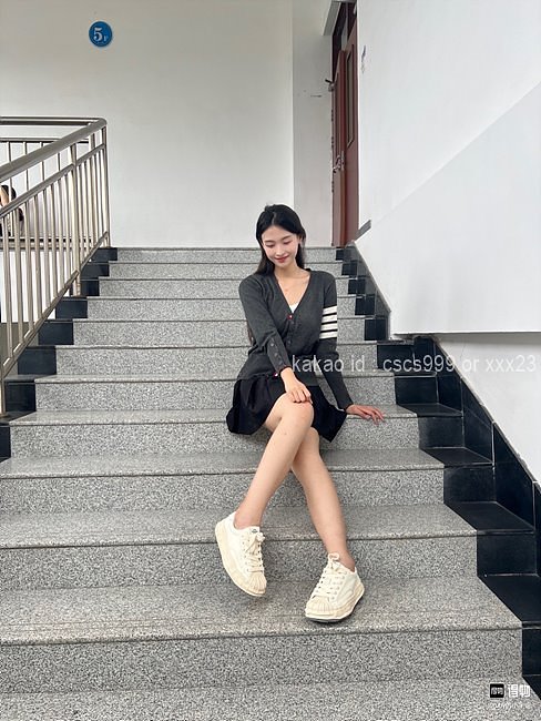 톰브라운 가디건 레플리카 미러급 SA급 S급 고퀄리티 의류 [남성여성공용] 최상급 하이엔드 - best 3