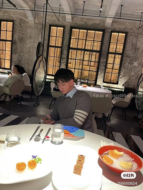 톰브라운 긴팔 라운드 니트 레플리카 미러급 SA급 S급 고퀄리티 의류 [남성여성공용] 최상급 하이엔드 - best 7