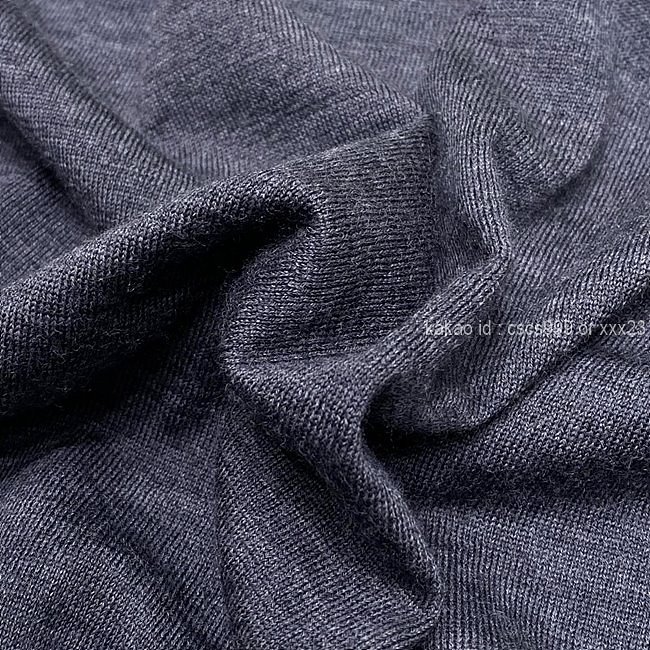 톰브라운 긴팔 라운드 니트 레플리카 미러급 SA급 S급 고퀄리티 의류 [남성여성공용] 최상급 하이엔드 - best 23