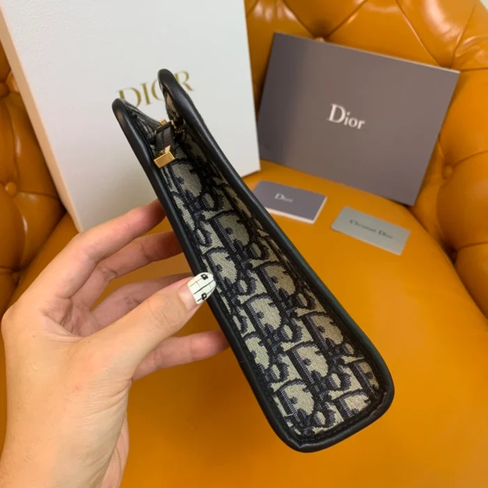 디올 오블리크 30 몽테뉴 클러치백 레플리카 미러급 SA급 S급 고퀄리티 최상급 하이엔드 가방 [남성여성공용] - best 8