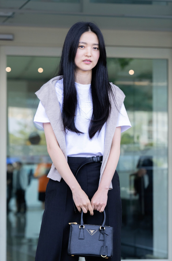 프라다 레플리카 갤러리아 사피아노 가죽 미니백 2