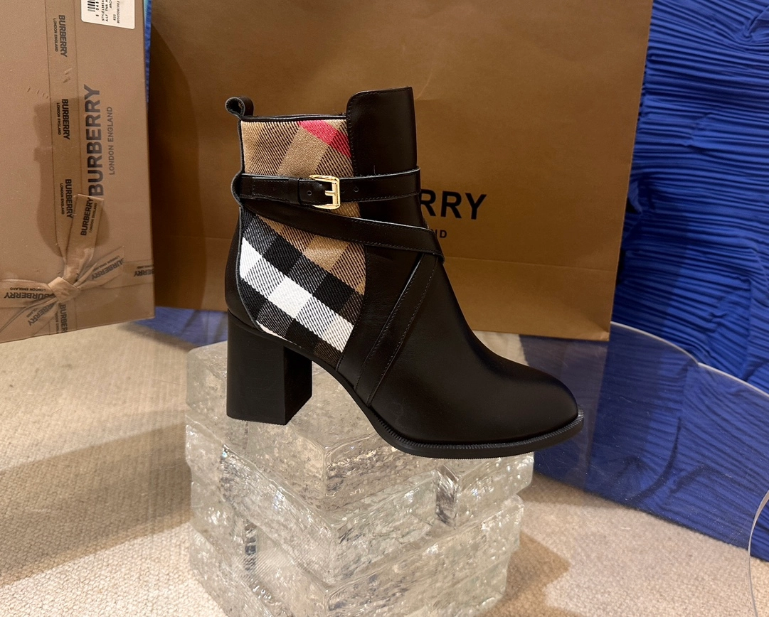 버버리 스트랩 이음 앵클 부츠 힐  레플리카 미러급 SA급 S급 고퀄리티 신발  [여성] 최상급 하이엔드 - best 2