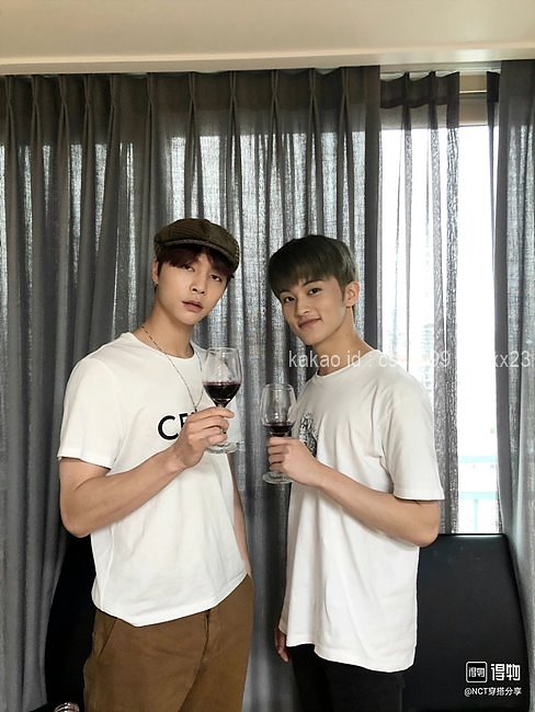 셀린느 반팔 라운드 티셔츠 레플리카 미러급 SA급 S급 고퀄리티 의류 [남성여성공용] - best 4