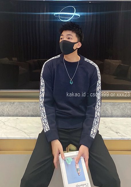 디올 긴팔 라운드 니트 레플리카 미러급 SA급 S급 고퀄리티 의류 [남성여성공용] - best 7