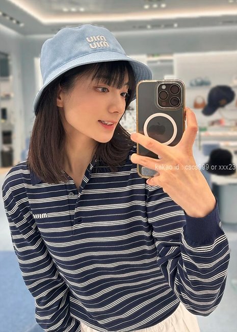 미우미우 긴팔 카라 니트 레플리카 미러급 SA급 S급 고퀄리티 의류 [여성] - best 3