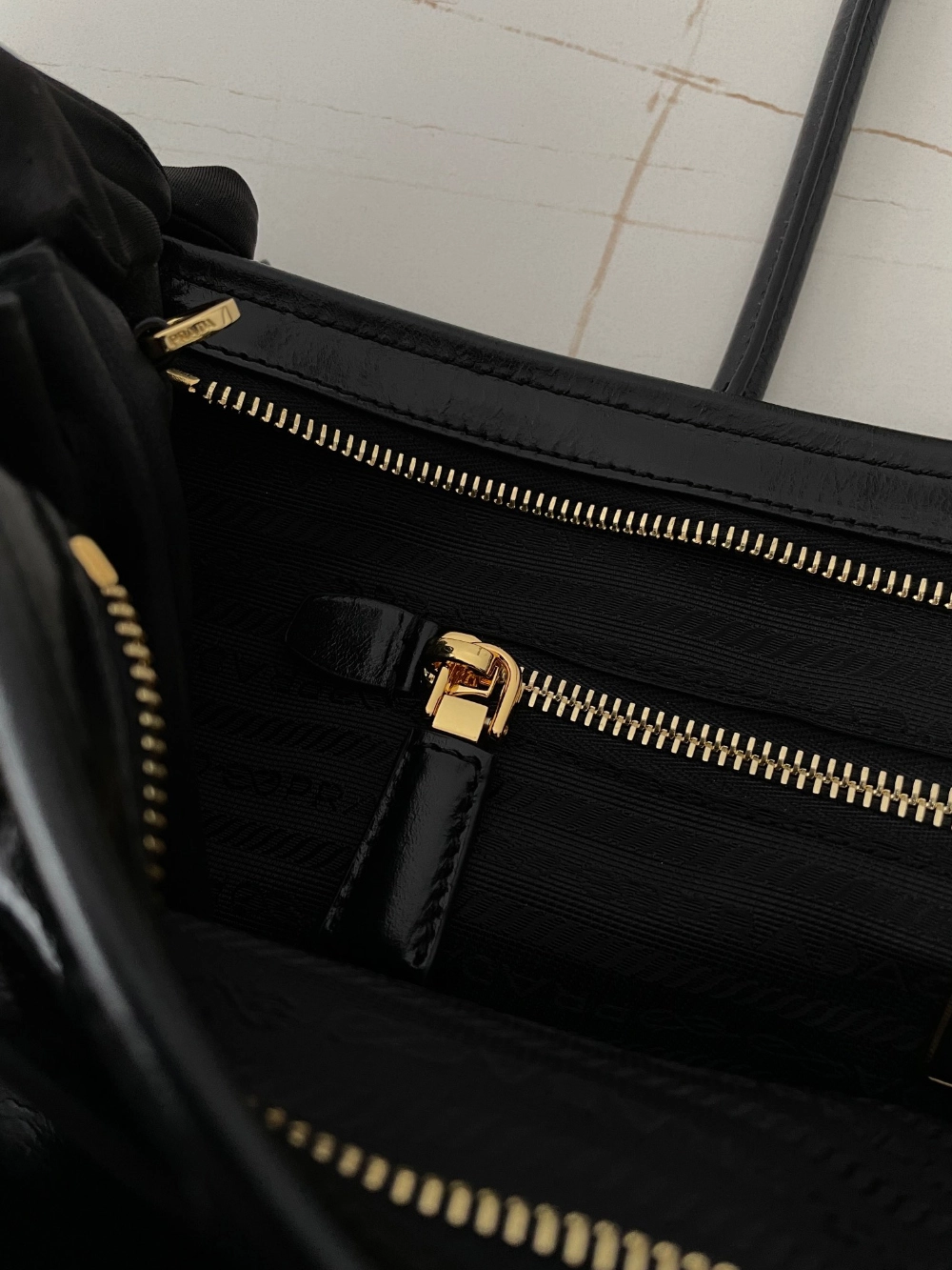 프라다 라지 가죽 핸드백 레플리카 미러급 SA급 S급 고퀄리티 가방 크로스백 토트백 best  [남성여성공용] 22