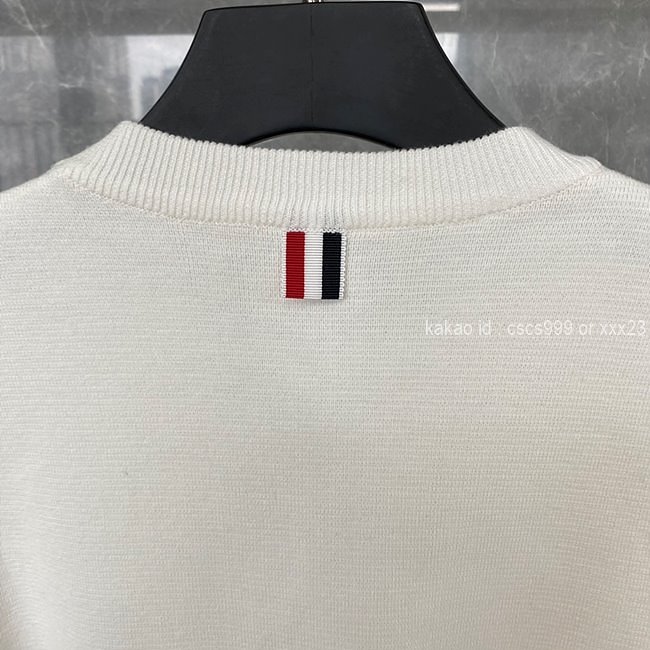 톰브라운 긴팔 라운드 니트 (2 color) 레플리카 미러급 SA급 S급 고퀄리티 의류 [남성여성공용] 최상급 하이엔드 - best 16