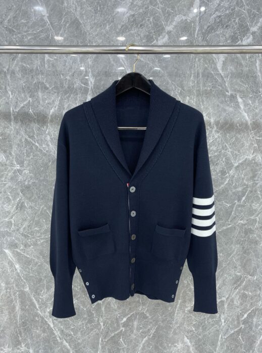 톰브라운 사선 메리노울 숄카라 가디건 레플리카 미러급 SA급 S급 고퀄리티 하이엔드 최상급 의류 [여성] - thebest 21