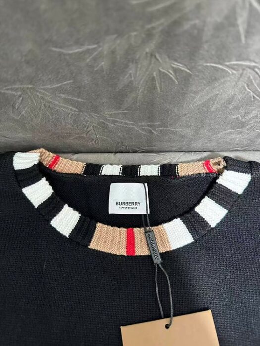 2026.02.22_[원ㅇㅇ 고객님 주문제품 검수사진] 버버리 긴팔 라운드 니트티 레플리카 미러급 SA급 S급 고퀄리티 하이엔드 최상급 이미테이션  2