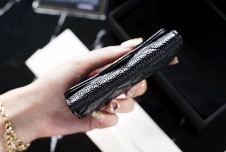 샤넬 클래식 캐비어 플랩 카드지갑 레플리카 미러급 SA급 S급 고퀄리티  [여성] - best 4