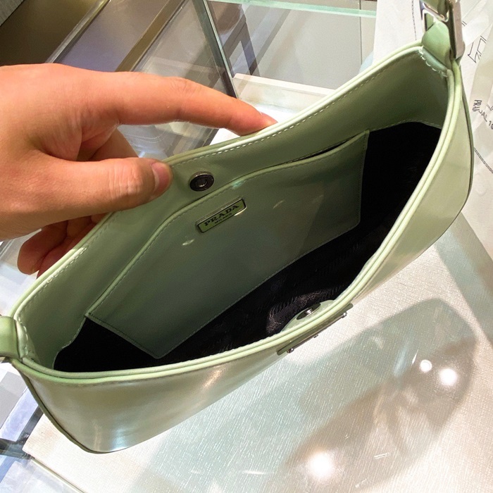 프라다-레플리카-브러시드-삼각로고-클레오백-pr230x-명품 레플리카 미러 SA급 프라다 레플리카 브러시드 삼각로고 클레오백 pr230x 9