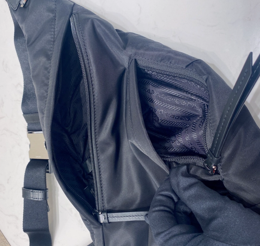 프라다 리나일론 슬링백 (2COLOR) 레플리카 미러급 SA급 S급 고퀄리티 가방 크로스백 [남성여성공용] 최상급 하이엔드 - best 9