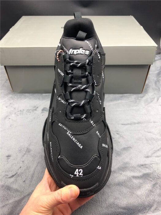 발렌시아가 레플리카 트리플s i8 B050100 12