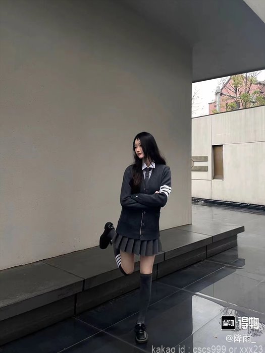 톰브라운 가디건 레플리카 미러급 SA급 S급 고퀄리티 [남성여성공용] - best 5