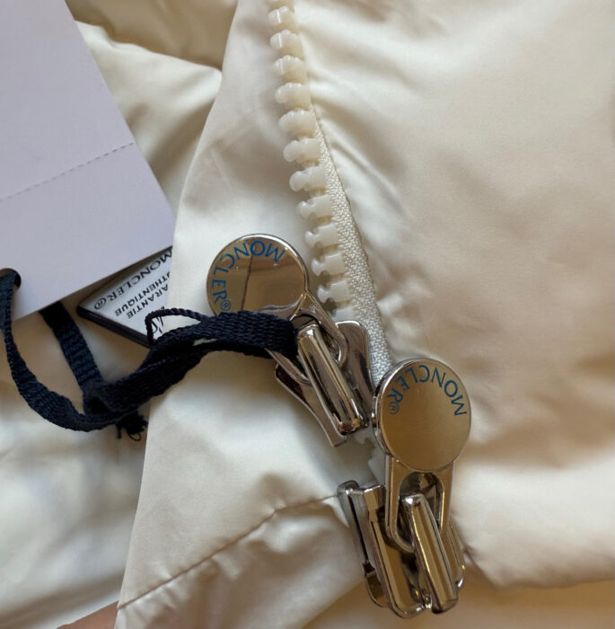 몽클레어 Avoce 후드 쇼트 다운 자켓(2color) 레플리카 미러급 SA급 S급 고퀄리티 하이엔드 최상급 의류 [여성] - thebest 17