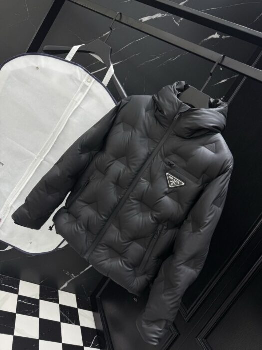 프라다 트라이앵글 엠보 다운 패딩 자켓 레플리카 미러급 SA급 S급 고퀄리티 하이엔드 최상급 의류 [남성] 최상급 하이엔드 - best 3