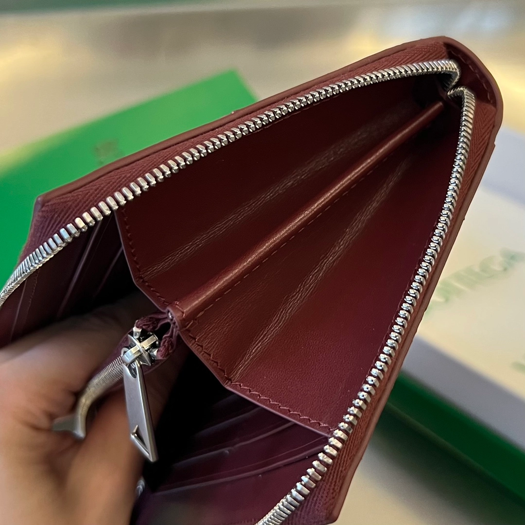 보테가베네타 인트레치아토 지퍼 어라운드 지갑 (2COLOR) 레플리카 미러급 SA급 S급 고퀄리티  [남성여성공용] - best 15