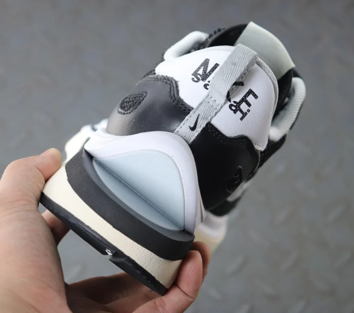 나이키 사카이 베이퍼와플 Black & White  레플리카 미러급 SA급 S급 고퀄리티 신발 스니커즈 [남성여성공용] 최상급 하이엔드 - best 4