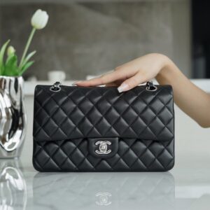 샤넬 레플리카 클래식 램스킨 은장 미듐 [블랙]