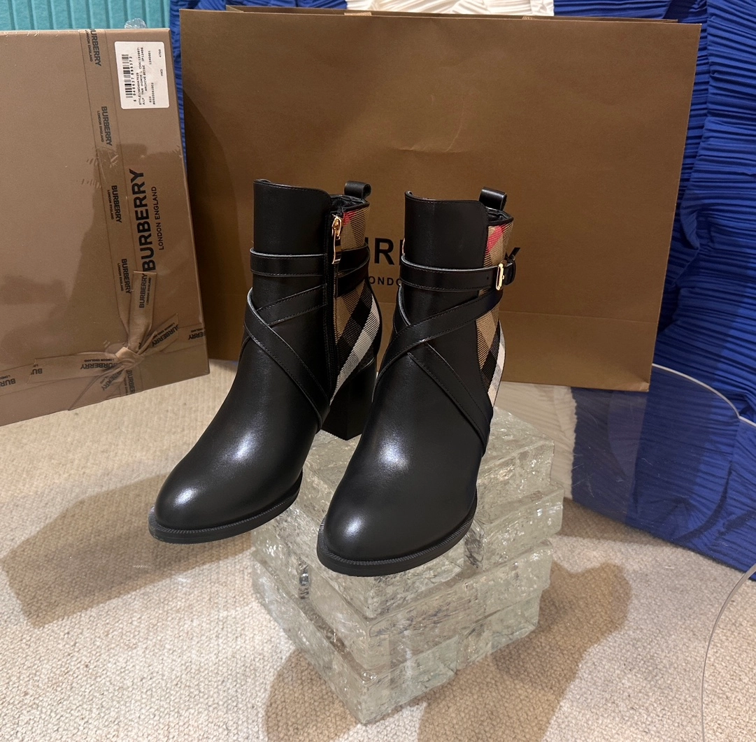 버버리 스트랩 이음 앵클 부츠 힐  레플리카 미러급 SA급 S급 고퀄리티 신발  [여성] 최상급 하이엔드 - best 8