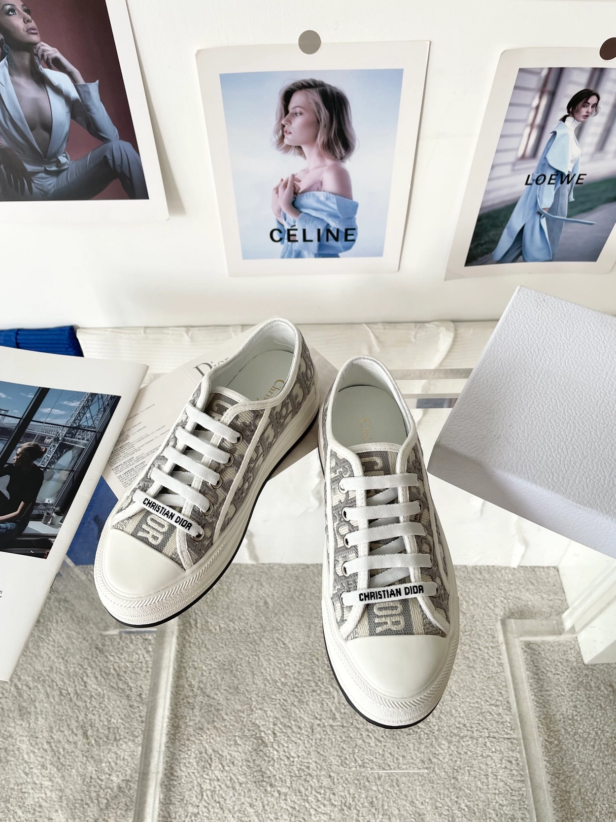 디올 오블리크 자수 로우탑 스니커즈 3칼라 레플리카 미러급 SA급 S급 고퀄리티 신발  [여성] - best 10