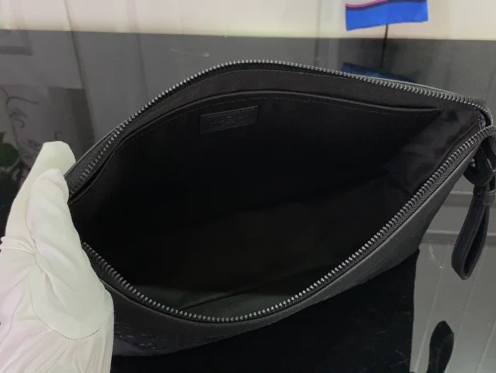 루이비통 포쉐트 보야주 수플 클러치백 레플리카 미러급 SA급 S급 고퀄리티  [남성여성공용] - best 3