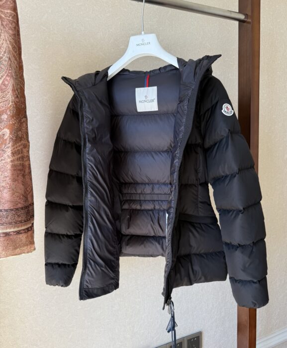 몽클레어 Avoce 후드 쇼트 다운 자켓(2color) 레플리카 미러급 SA급 S급 고퀄리티 하이엔드 최상급 의류 [여성] - thebest 7