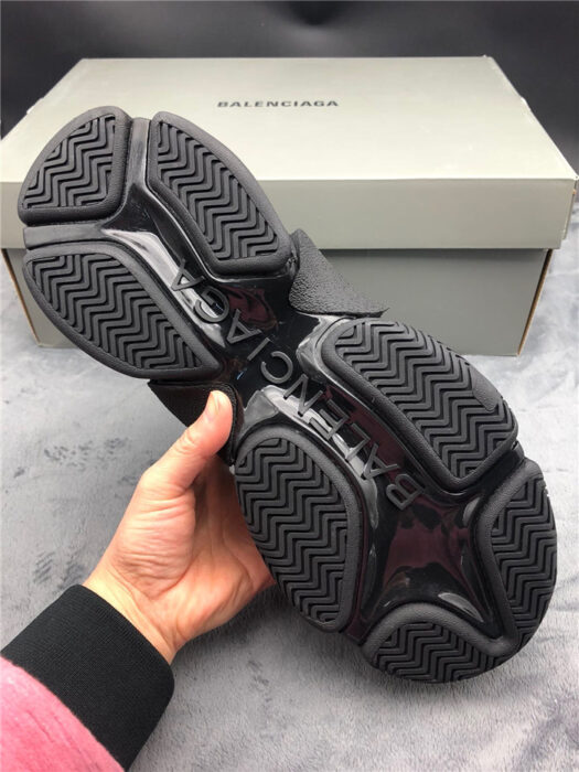 발렌시아가 레플리카 트리플s i8 B050100 19