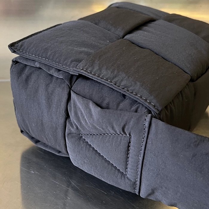 보테가베네타 스몰 패디드 테크 카세트백 레플리카 미러급 SA급 S급 고퀄리티 가방 숄더백 크로스백 [남성여성공용] - best 3