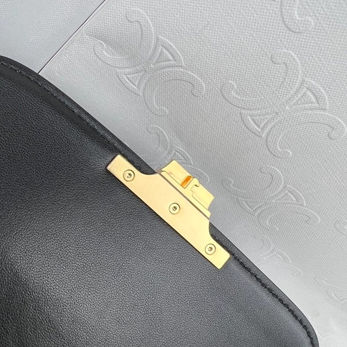 셀린느 레플리카 샤이니 카프스킨 틴 트리오페 백 188423BF4 17