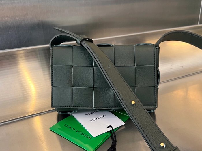 보테가베네타 스몰 카세트 큐브백 레플리카 미러급 SA급 S급 고퀄리티 가방 크로스백 [남성여성공용] 최상급 하이엔드 - best 19