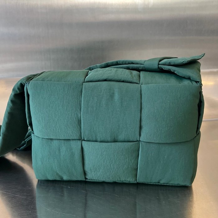 보테가베네타 스몰 패디드 테크 카세트백 레플리카 미러급 SA급 S급 고퀄리티 가방 숄더백 크로스백 [남성여성공용] - best 22