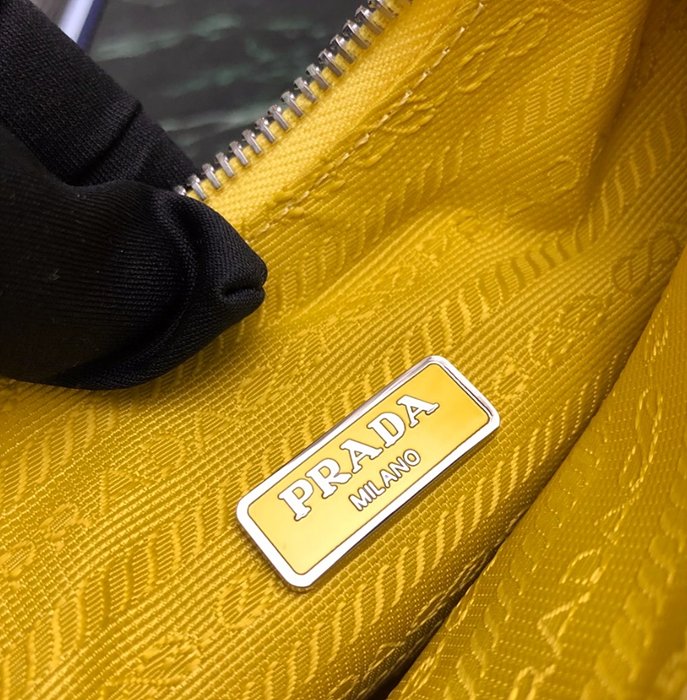 프라다 테수토 체인스트랩 호보백 (6COLOR) 레플리카 미러급 SA급 S급 고퀄리티 가방 숄더백 크로스백 [여성] - best 19