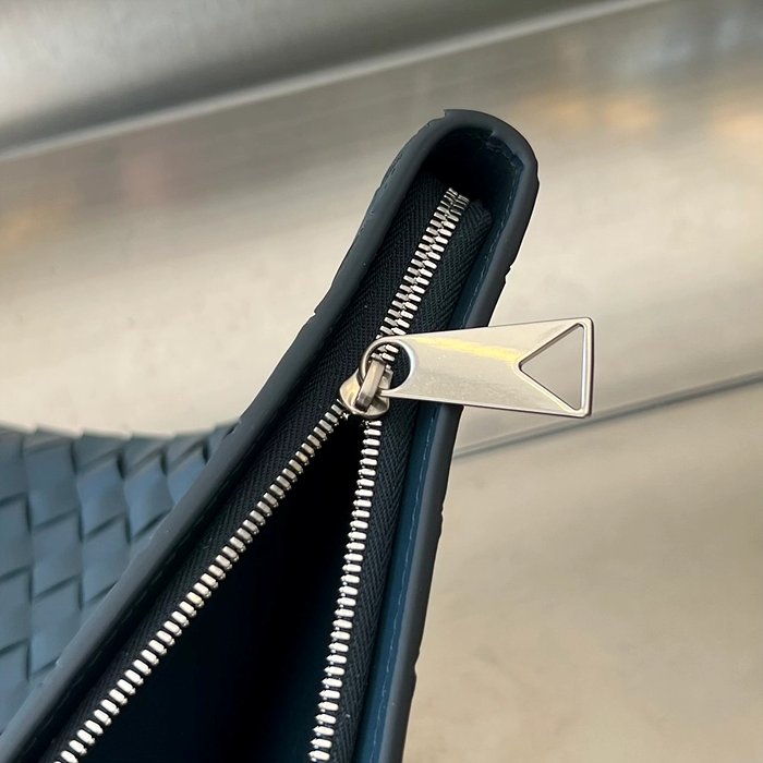 보테가베네타 하프 지퍼 파우치 클러치백 (10COLOR) 레플리카 미러급 SA급 S급 고퀄리티  [남성여성공용] - best 25