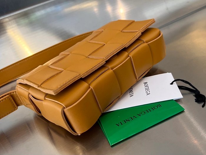 보테가베네타 스몰 카세트 큐브백 레플리카 미러급 SA급 S급 고퀄리티 가방 크로스백 [남성여성공용] 최상급 하이엔드 - best 26