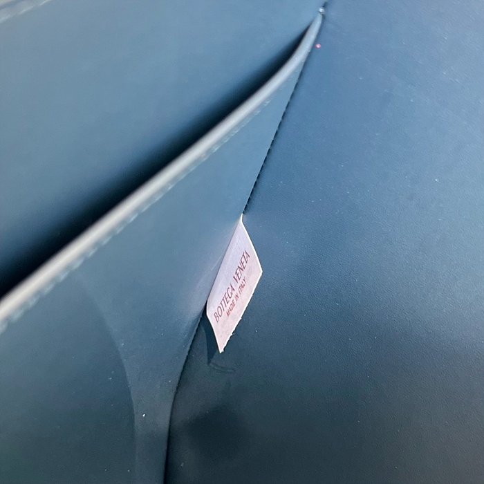 보테가베네타 하프 지퍼 파우치 클러치백 (10COLOR) 레플리카 미러급 SA급 S급 고퀄리티  [남성여성공용] - best 27