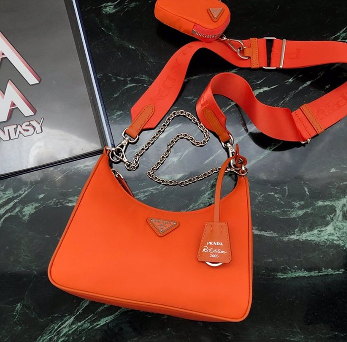 프라다 테수토 체인스트랩 호보백 (6COLOR) 레플리카 미러급 SA급 S급 고퀄리티 가방 숄더백 크로스백 [여성] - best 25