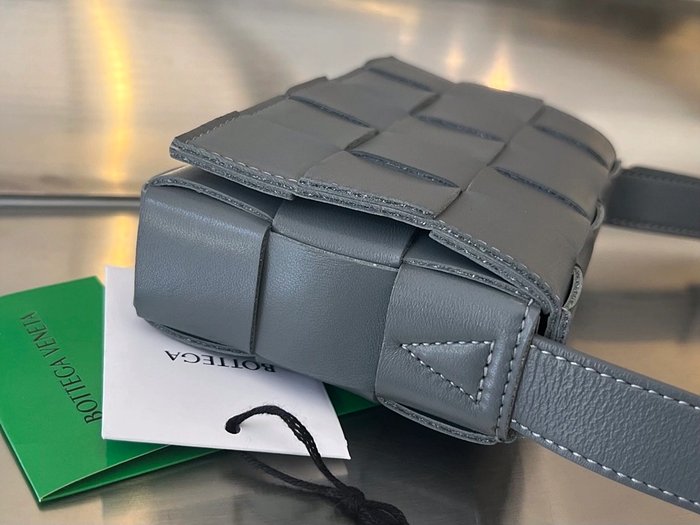 보테가베네타 스몰 카세트 큐브백 레플리카 미러급 SA급 S급 고퀄리티 가방 크로스백 [남성여성공용] 최상급 하이엔드 - best 30