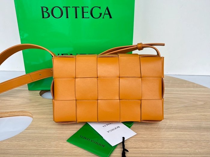 보테가 레플리카 인트레치아토 카세트백 578004 30