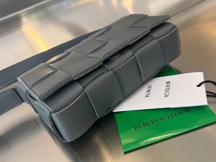 보테가베네타 스몰 카세트 큐브백 레플리카 미러급 SA급 S급 고퀄리티 가방 크로스백 [남성여성공용] 최상급 하이엔드 - best 31