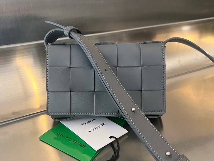 보테가베네타 스몰 카세트 큐브백 레플리카 미러급 SA급 S급 고퀄리티 가방 크로스백 [남성여성공용] 최상급 하이엔드 - best 34